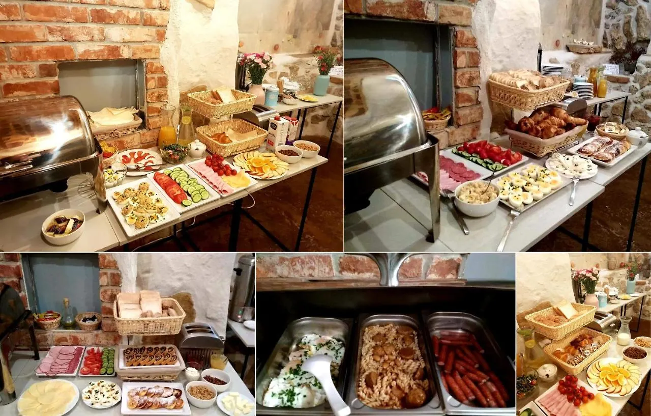 Krakow For You Main Square Apartments アパートホテル